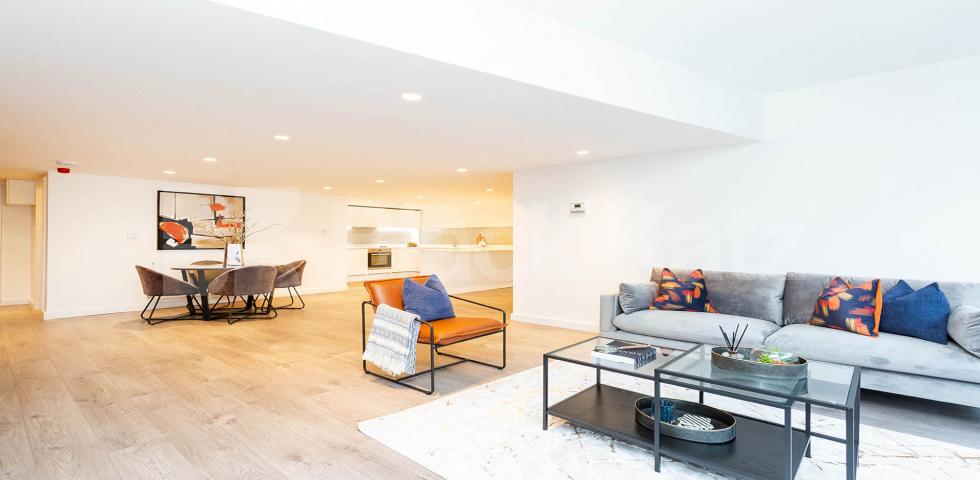 			STUNNING 3 BEDROOM WAREHOUSE CONVERSION , 3 Bedroom, 1 bath, 1 reception Apartment			 EAGLE HOUSE-EAGLE WHARF ROAD, ANGEL-OLD STREET-SHOREDITCH